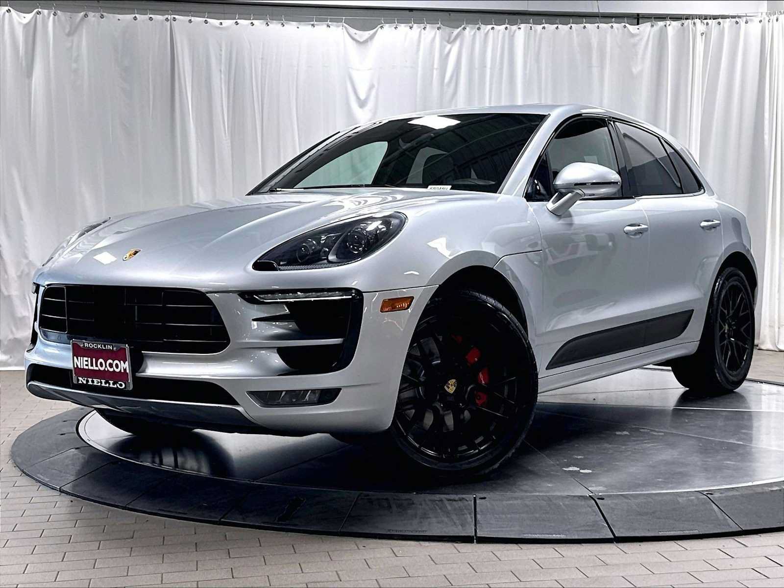 Used 2017 Porsche Macan GTS AWD/4WD image 1