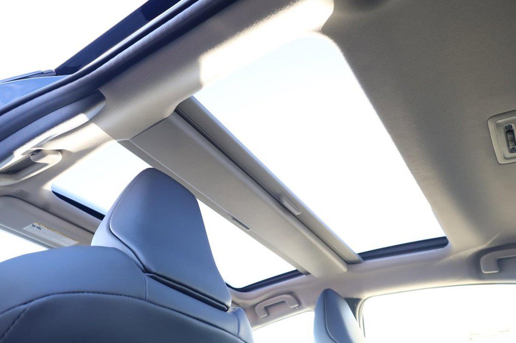 New 2026 Toyota Prius Plug-In Hybrid image 10