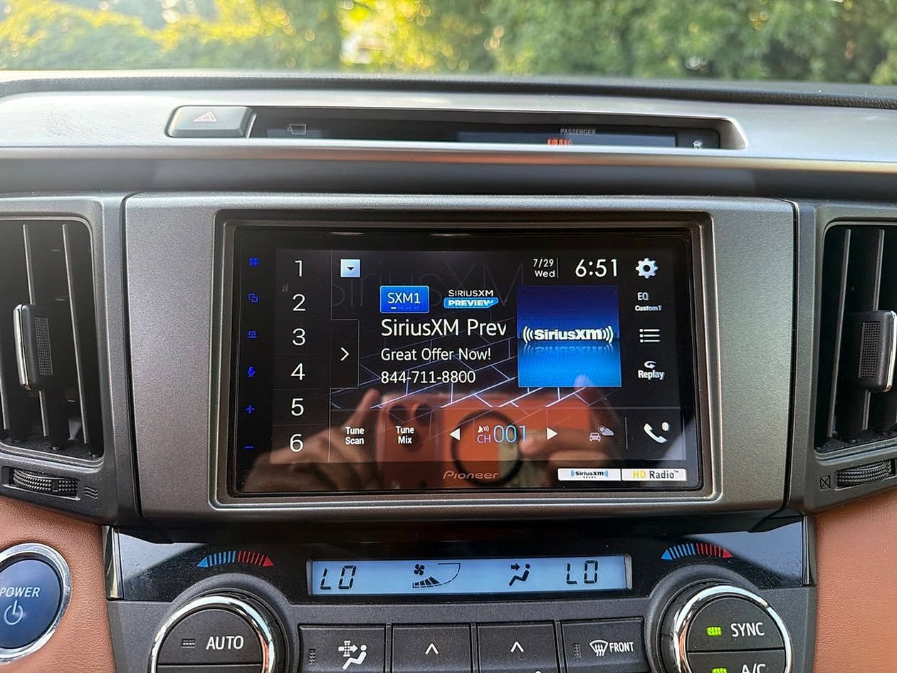 Used 2016 Toyota RAV4 Limited w/ Advanced Technology Package AWD/4WD image 22