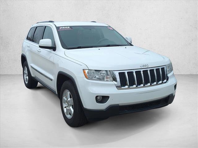 Used 2013 Jeep Grand Cherokee Laredo w/ Laredo E Group image 3