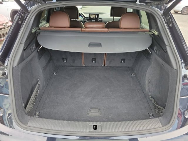 Used 2020 Audi Q5 2.0T Premium Plus w/ Premium Plus Package image 19