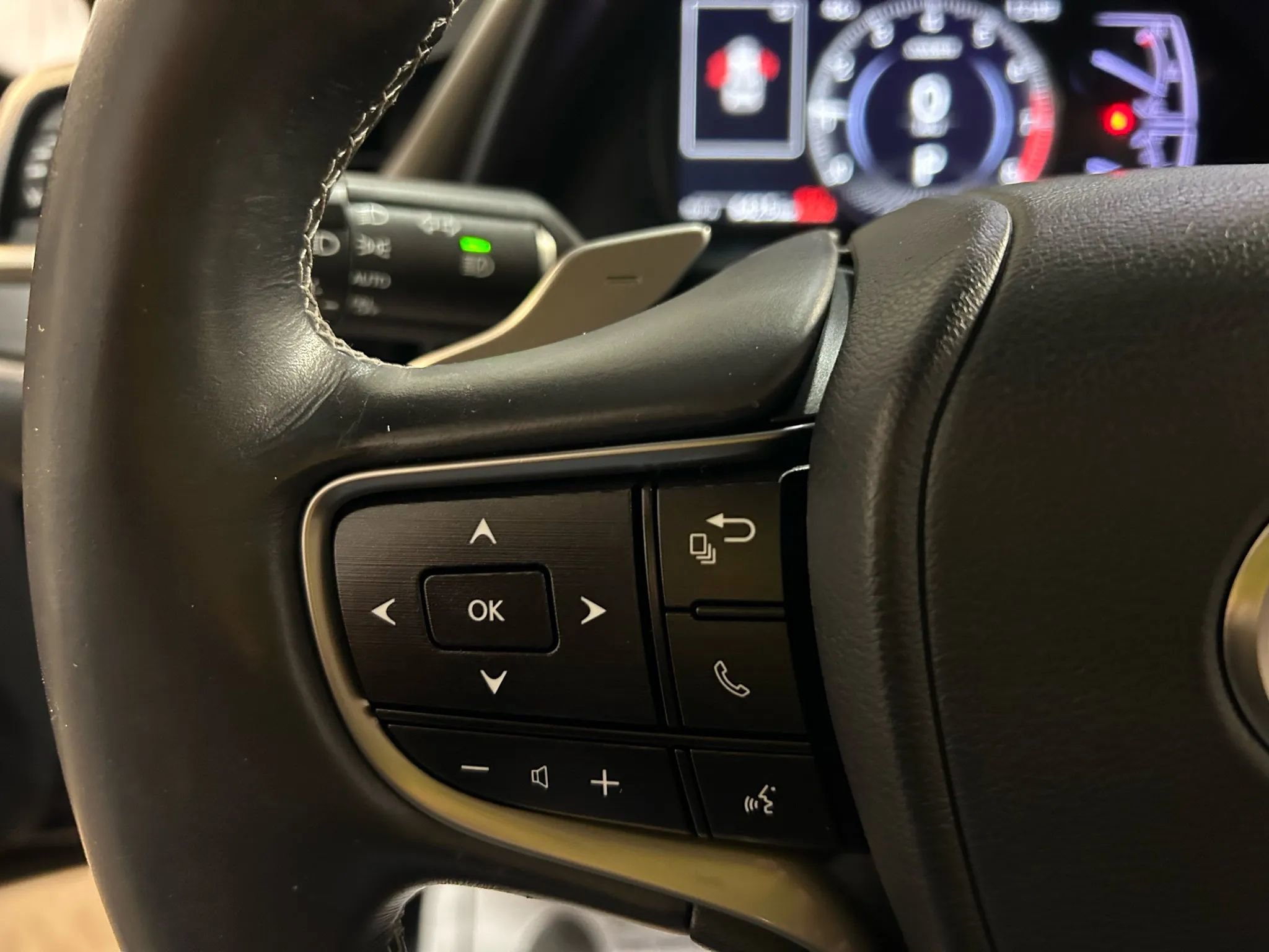 Used 2019 Lexus ES 350 w/ Accessory Package 2 image 31