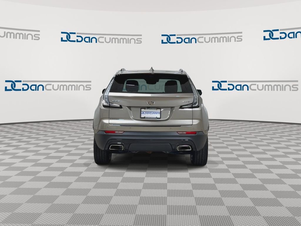 Used 2023 Cadillac XT4 Sport w/ Enhanced Visibility Package image 7