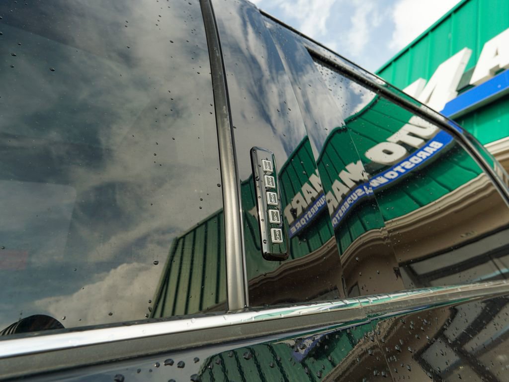 Used 2022 Ford F450 King Ranch w/ King Ranch Ultimate Package image 11