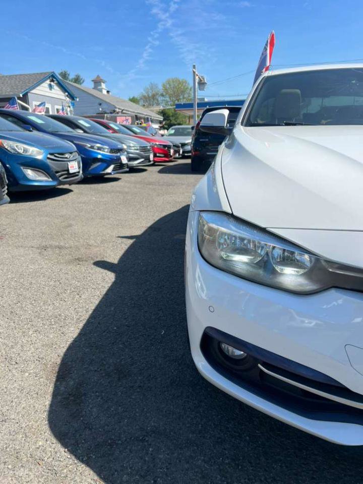 Used 2017 BMW 330i Sedan image 2