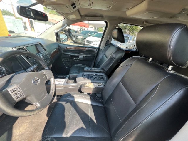 Used 2011 Nissan Armada SL image 9
