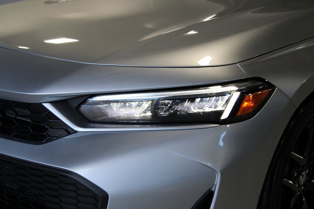 Used 2025 Honda Civic FWD Hybrid Sedan image 2