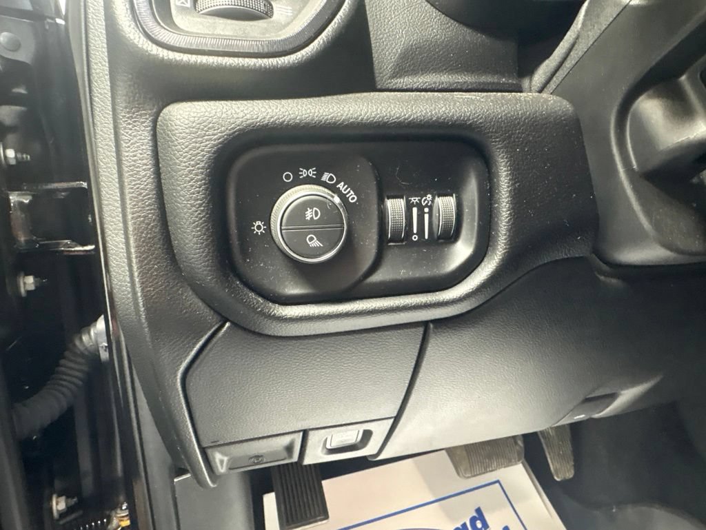 Used 2024 RAM 2500 Rebel AWD/4WD image 15