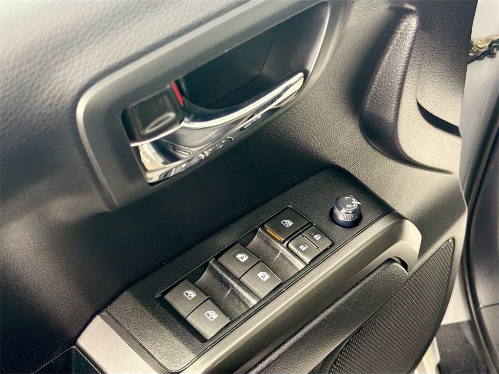 Used 2020 Toyota Tacoma TRD Sport image 17