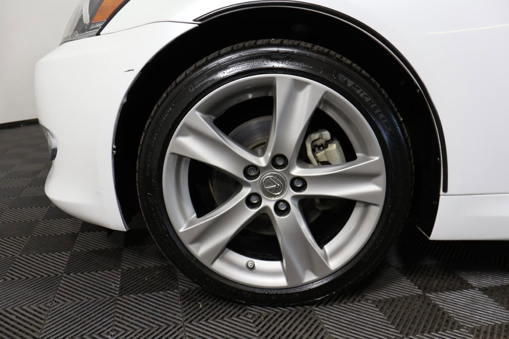 Used 2014 Lexus IS 250C 250 w/ Luxury Package image 57