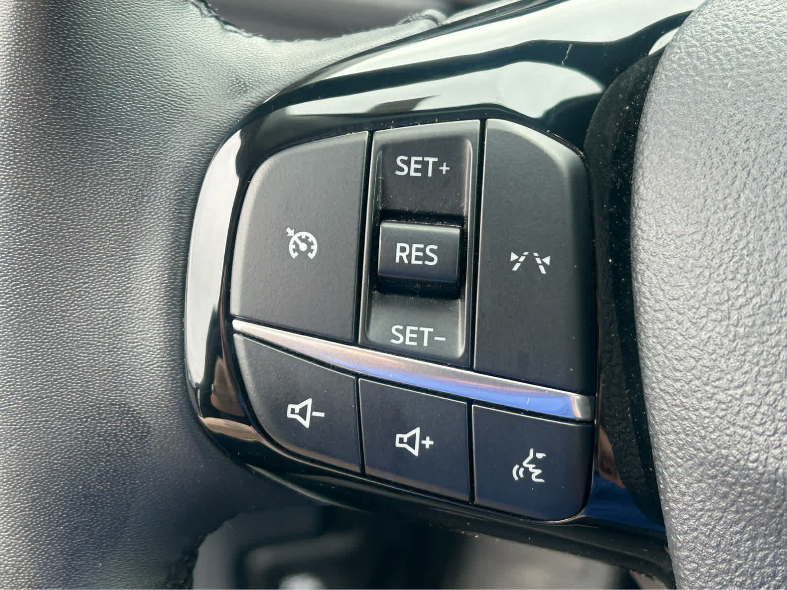 Used 2024 Ford Escape Active AWD/4WD image 23