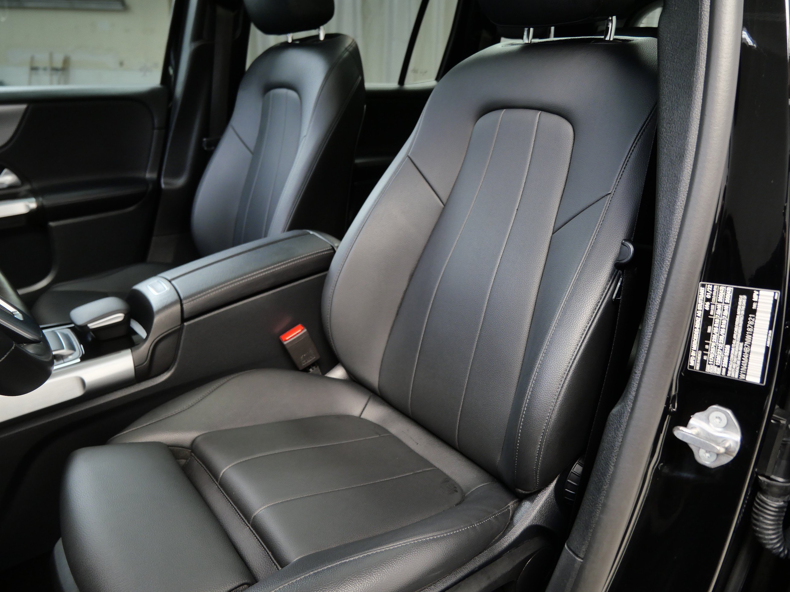 Certified 2022 Mercedes-Benz GLB 250 4MATIC image 3