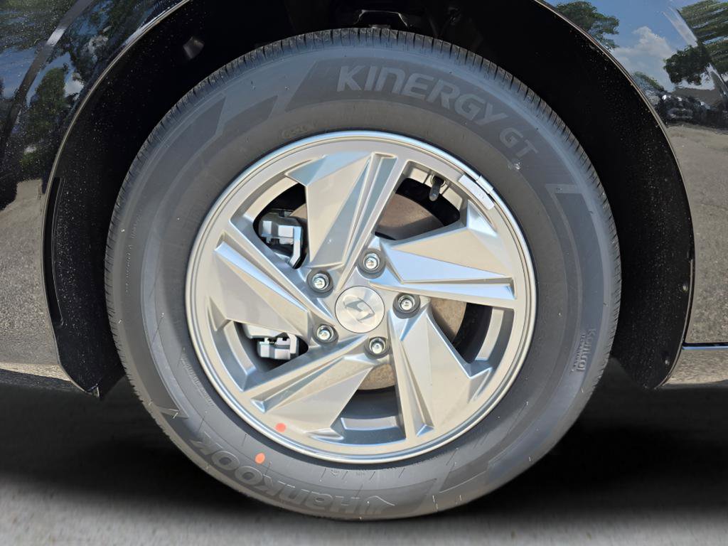 New 2026 Hyundai Elantra SE FWD image 10