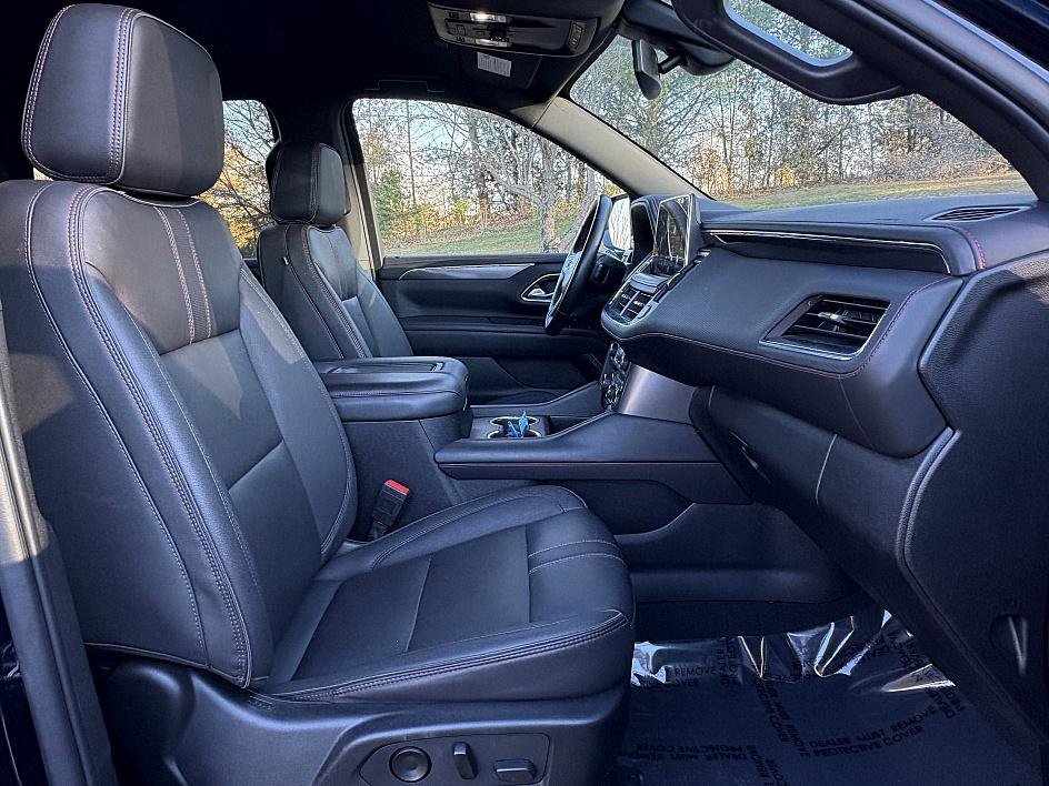 Used 2022 Chevrolet Tahoe RST w/ Sport Performance Package image 14