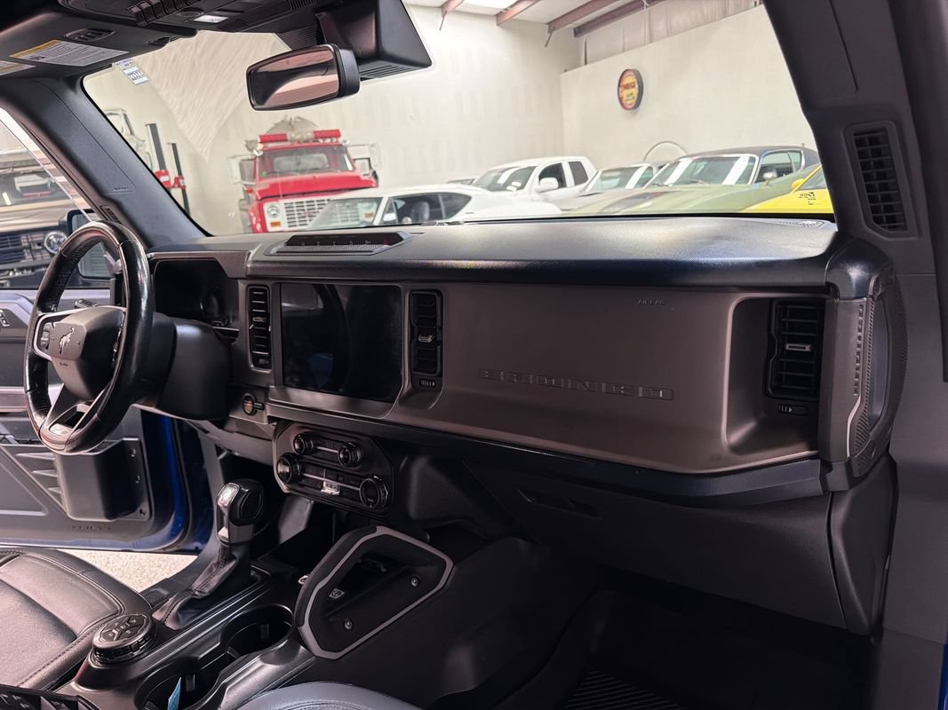 Used 2021 Ford Bronco First Edition AWD/4WD image 40