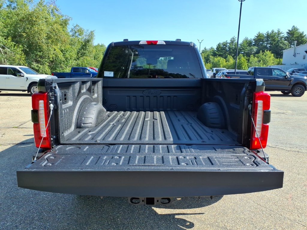 New 2026 Ford F250 XLT w/ XLT Premium Package AWD/4WD image 8