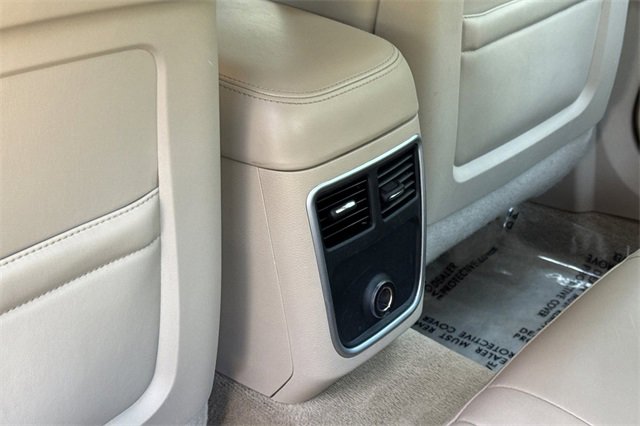 Used 2014 Chrysler 300 image 14