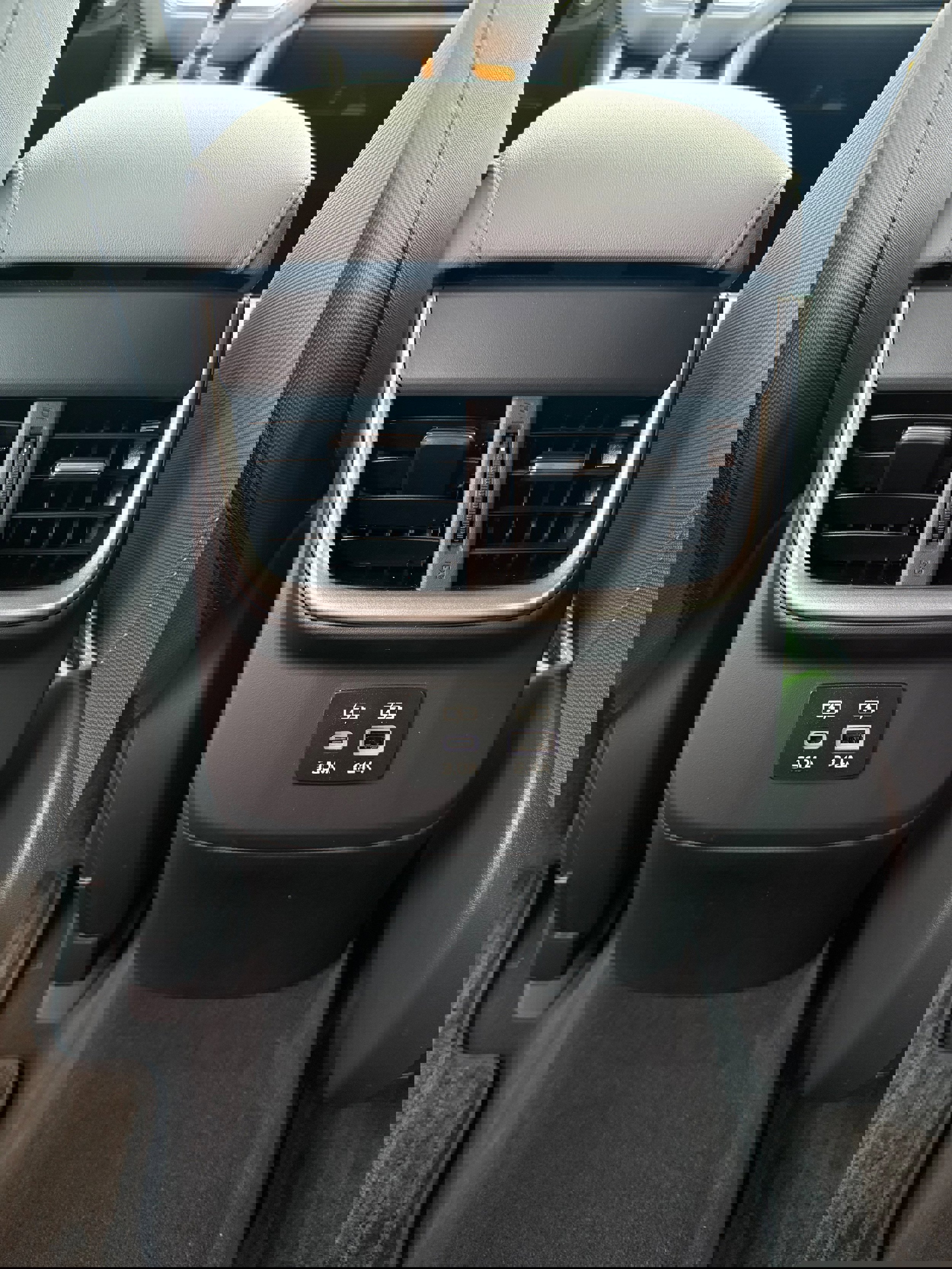 New 2025 Subaru Outback Premium image 17