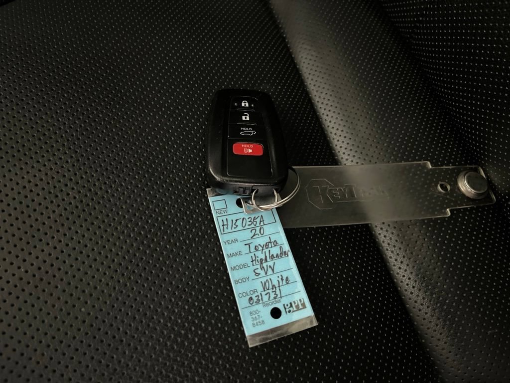 Used 2020 Toyota Highlander Limited AWD/4WD image 81