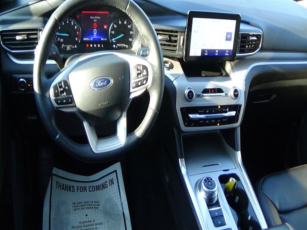Used 2024 Ford Explorer XLT w/ Equipment Group 202A image 13