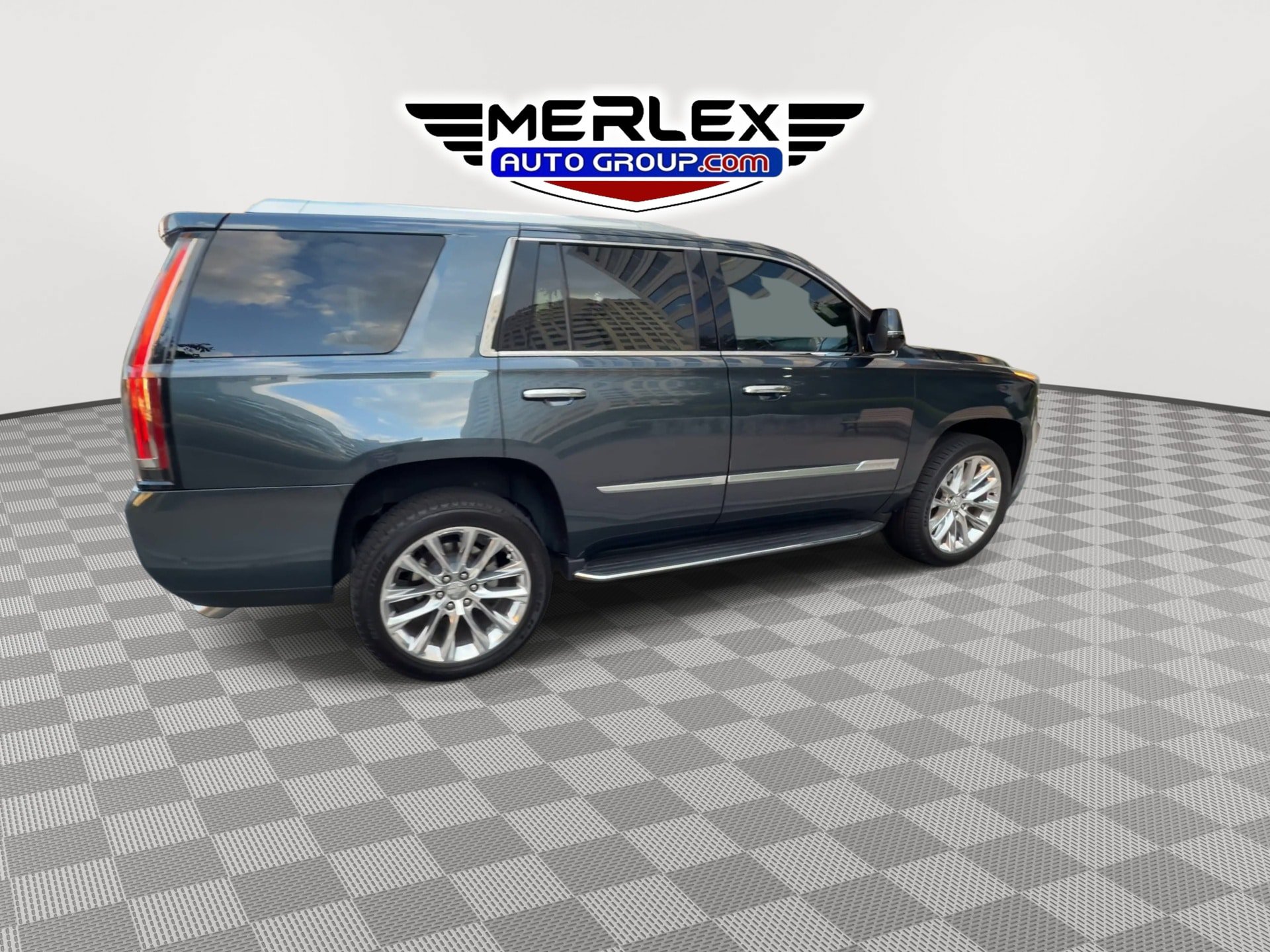 Used 2020 Cadillac Escalade Luxury AWD/4WD image 8