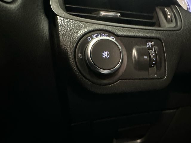 Used 2020 Buick Envision Essence w/ Experience Buick Package image 28