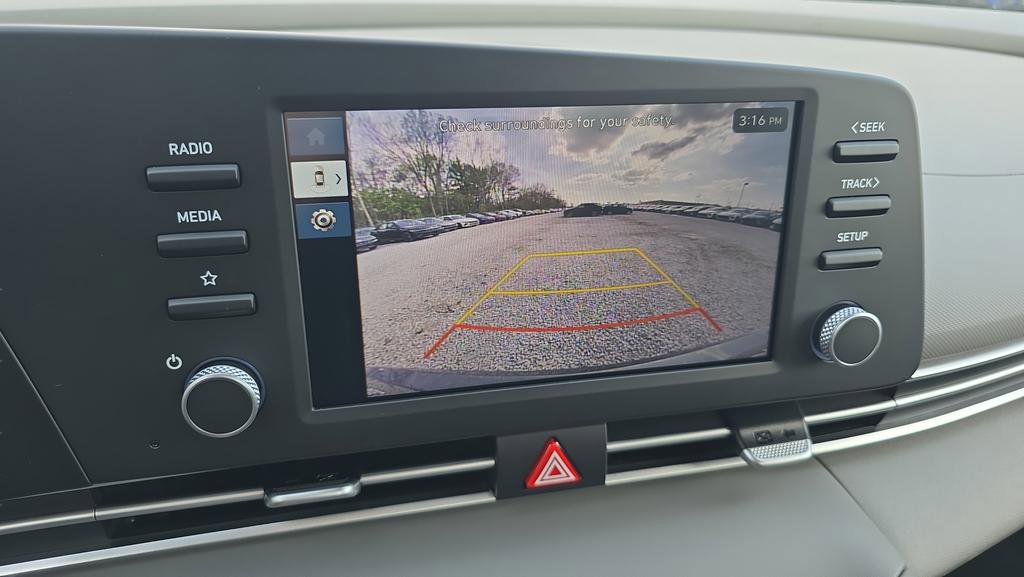 New 2026 Hyundai Elantra SE FWD image 19