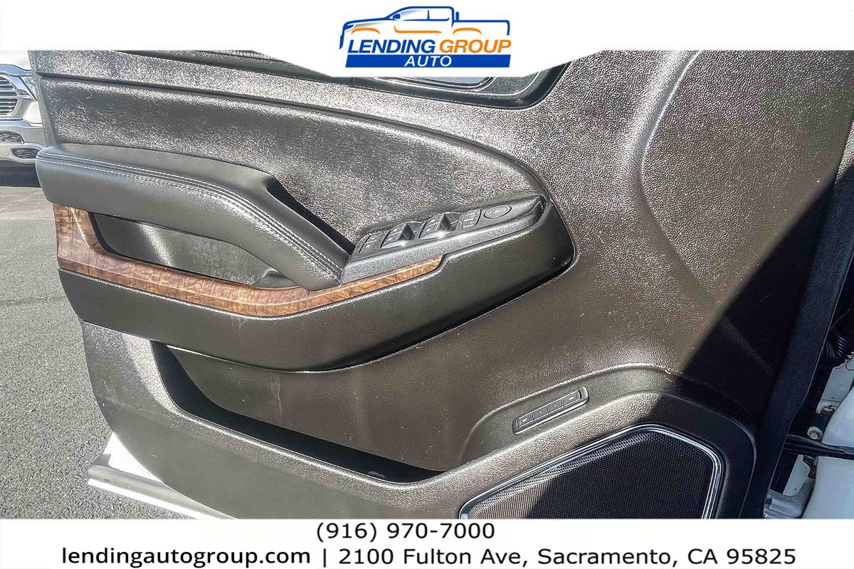 Used 2020 Chevrolet Suburban LT w/ Luxury Package image 20