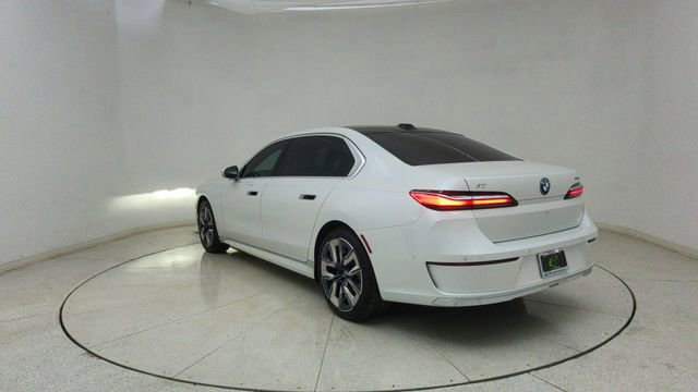 Used 2023 BMW i7 xDrive60 w/ Executive Package 2 image 73