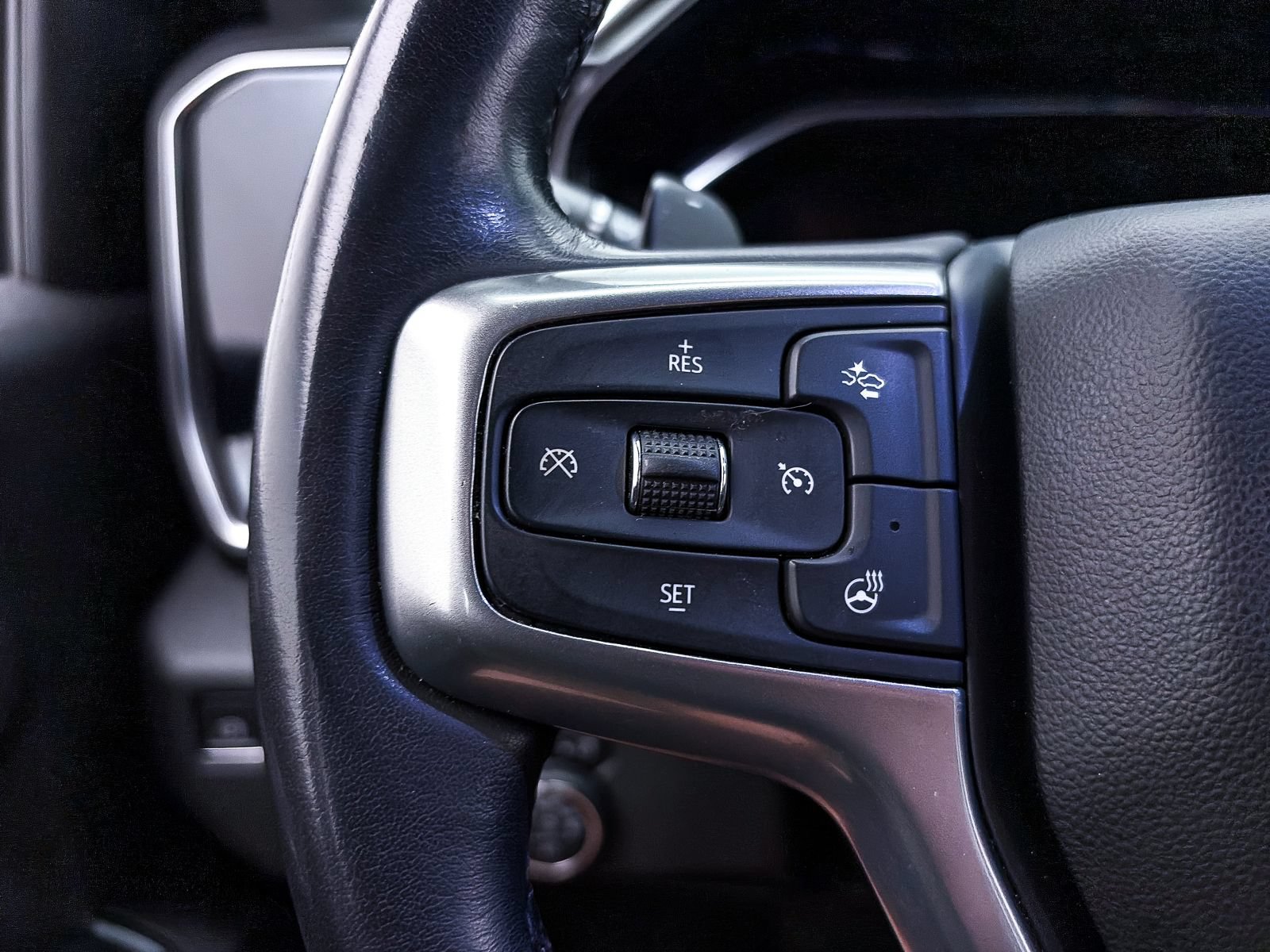 Used 2023 Chevrolet Silverado 1500 LTZ w/ Technology Package AWD/4WD image 29