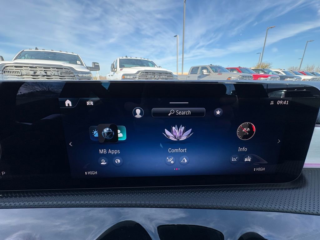 Used 2025 Mercedes-Benz CLA 250 image 8