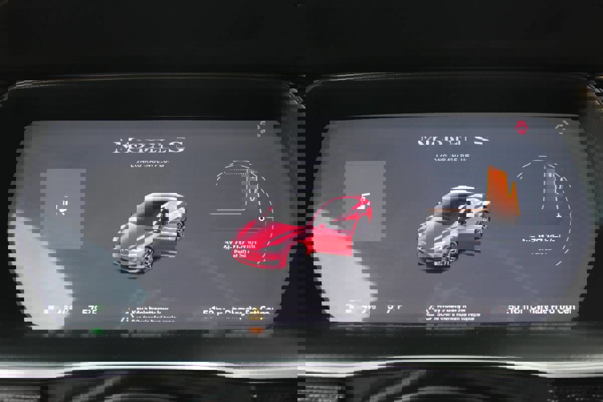 Used 2020 Tesla Model S Long Range Plus AWD/4WD image 16