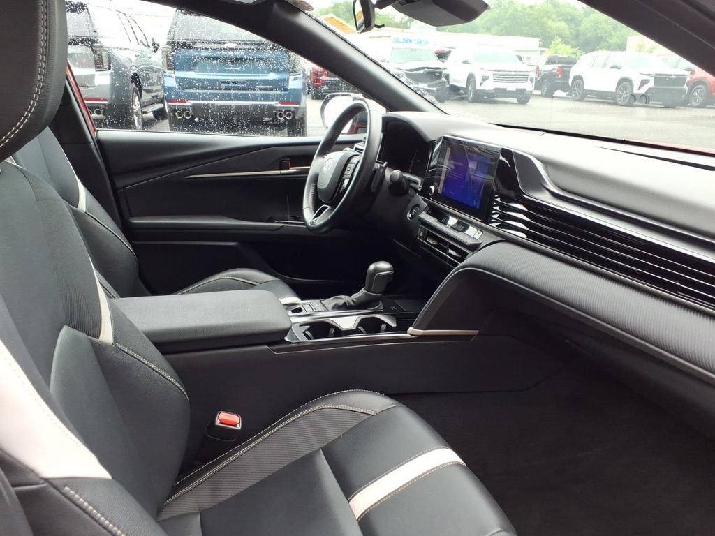 Used 2025 Toyota Camry SE FWD image 20