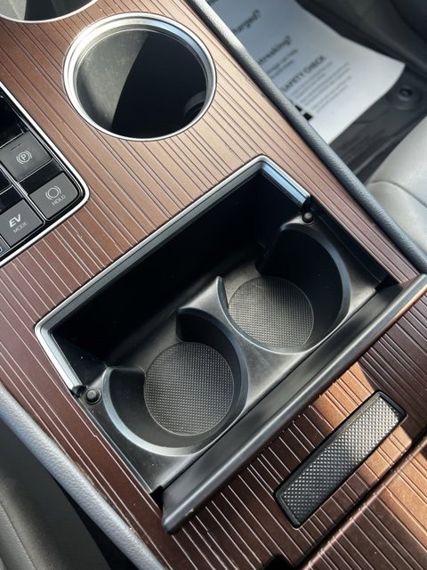 Used 2024 Toyota Sienna XLE image 16