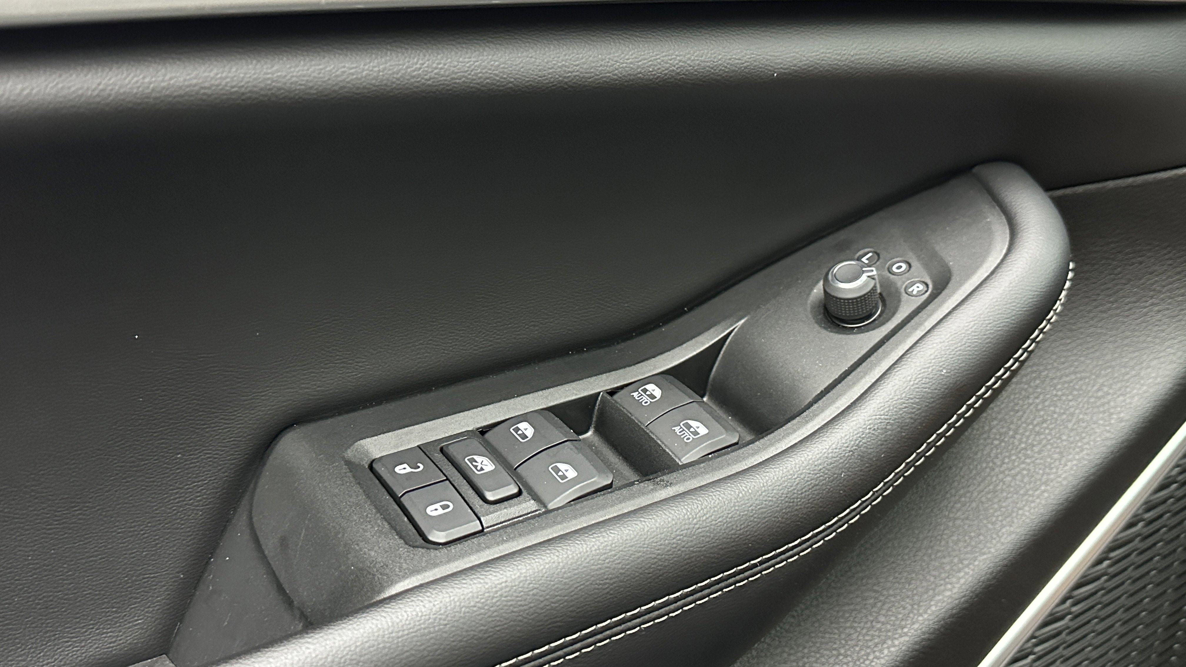 Used 2024 Jeep Grand Cherokee Limited 4xe image 25