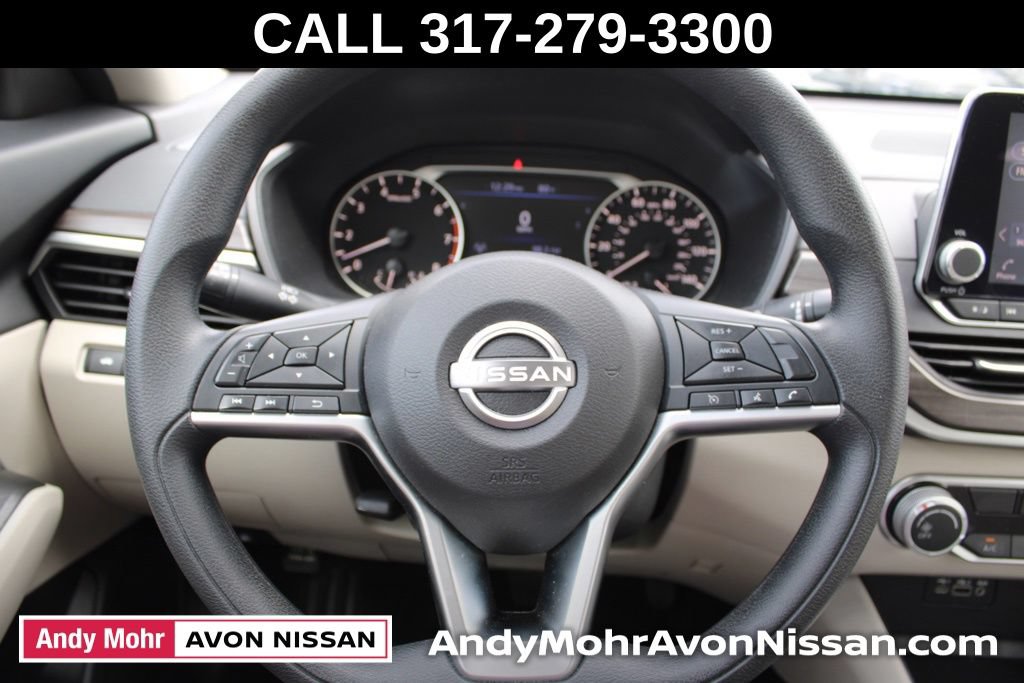 Used 2025 Nissan Altima 2.5 SV FWD image 27