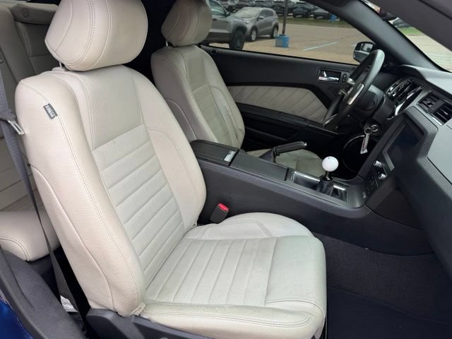 Used 2012 Ford Mustang GT Premium RWD image 22