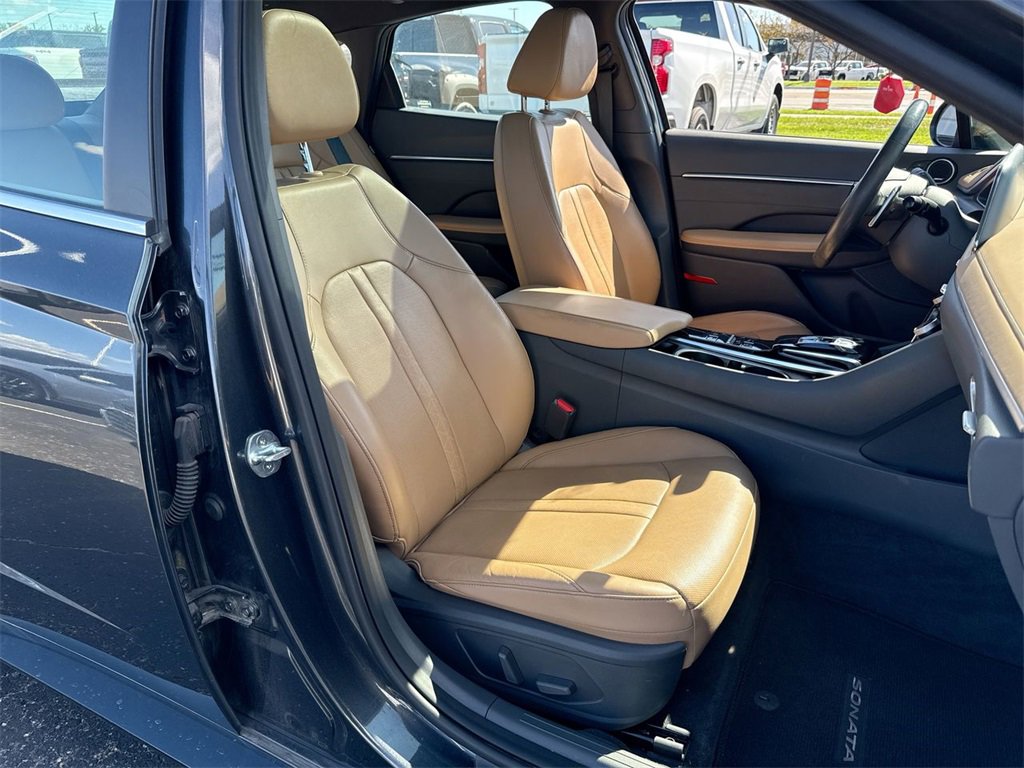 Used 2020 Hyundai Sonata Limited w/ Cargo Package image 25