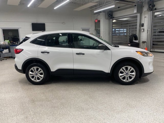 Used 2022 Ford Escape S image 4