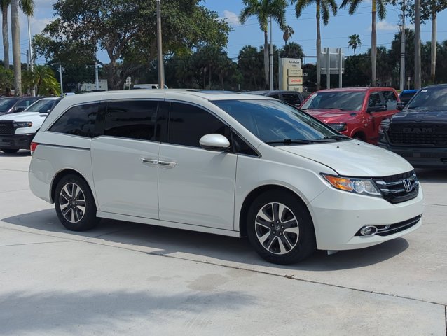 Used 2016 Honda Odyssey Touring Elite image 3