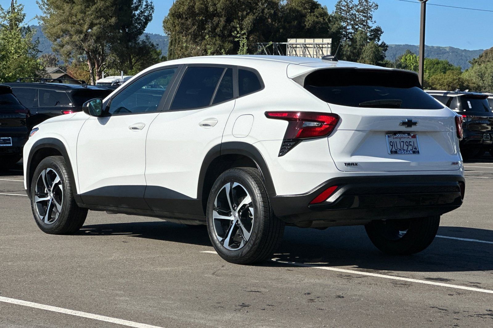Used 2025 Chevrolet Trax RS image 6