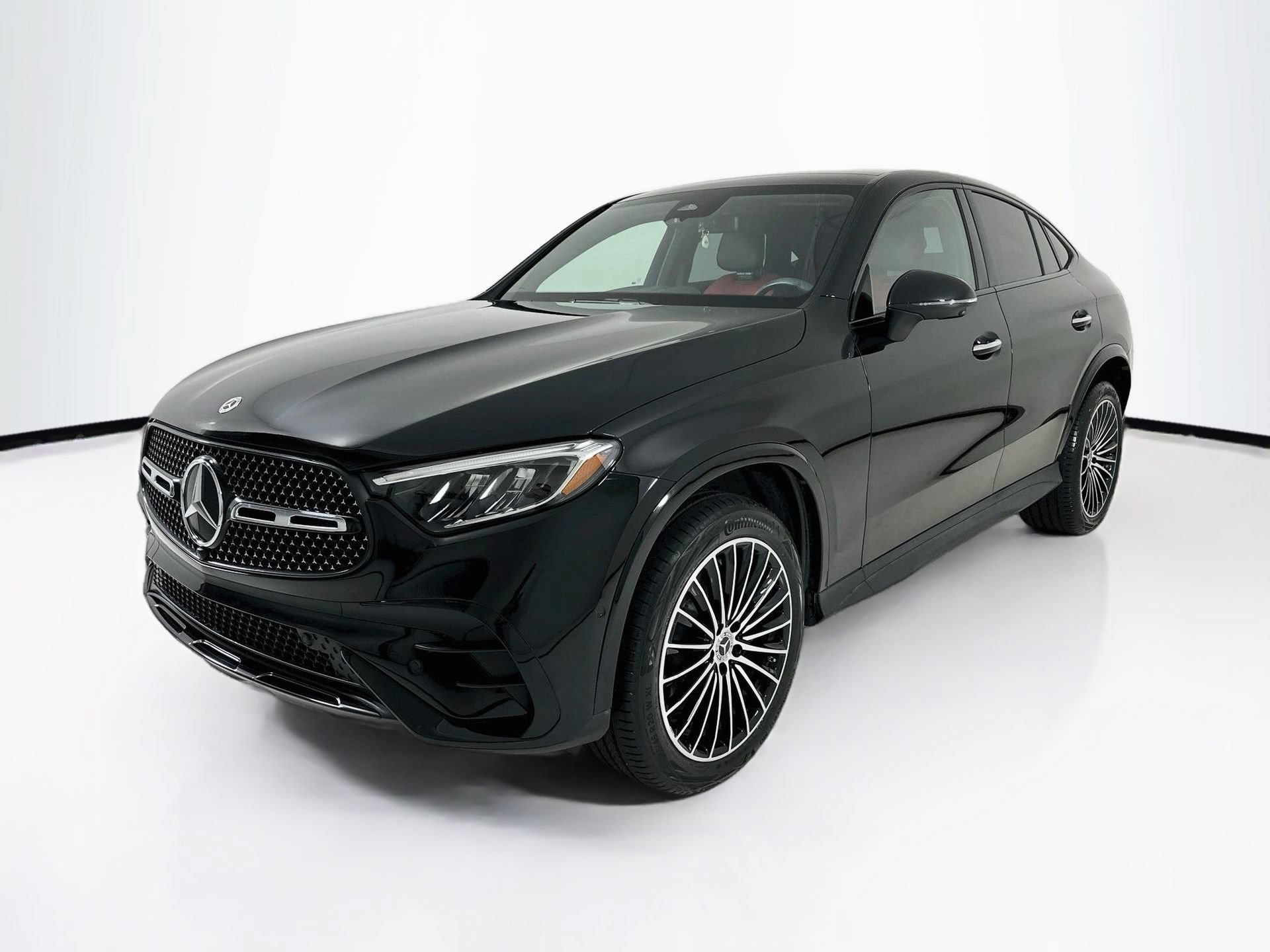 Certified 2025 Mercedes-Benz GLC 300 4MATIC image 3