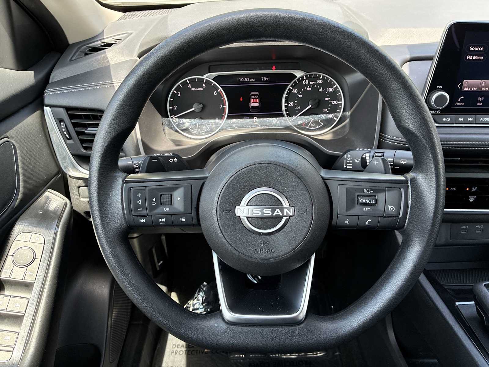 Used 2024 Nissan Rogue S AWD/4WD image 11