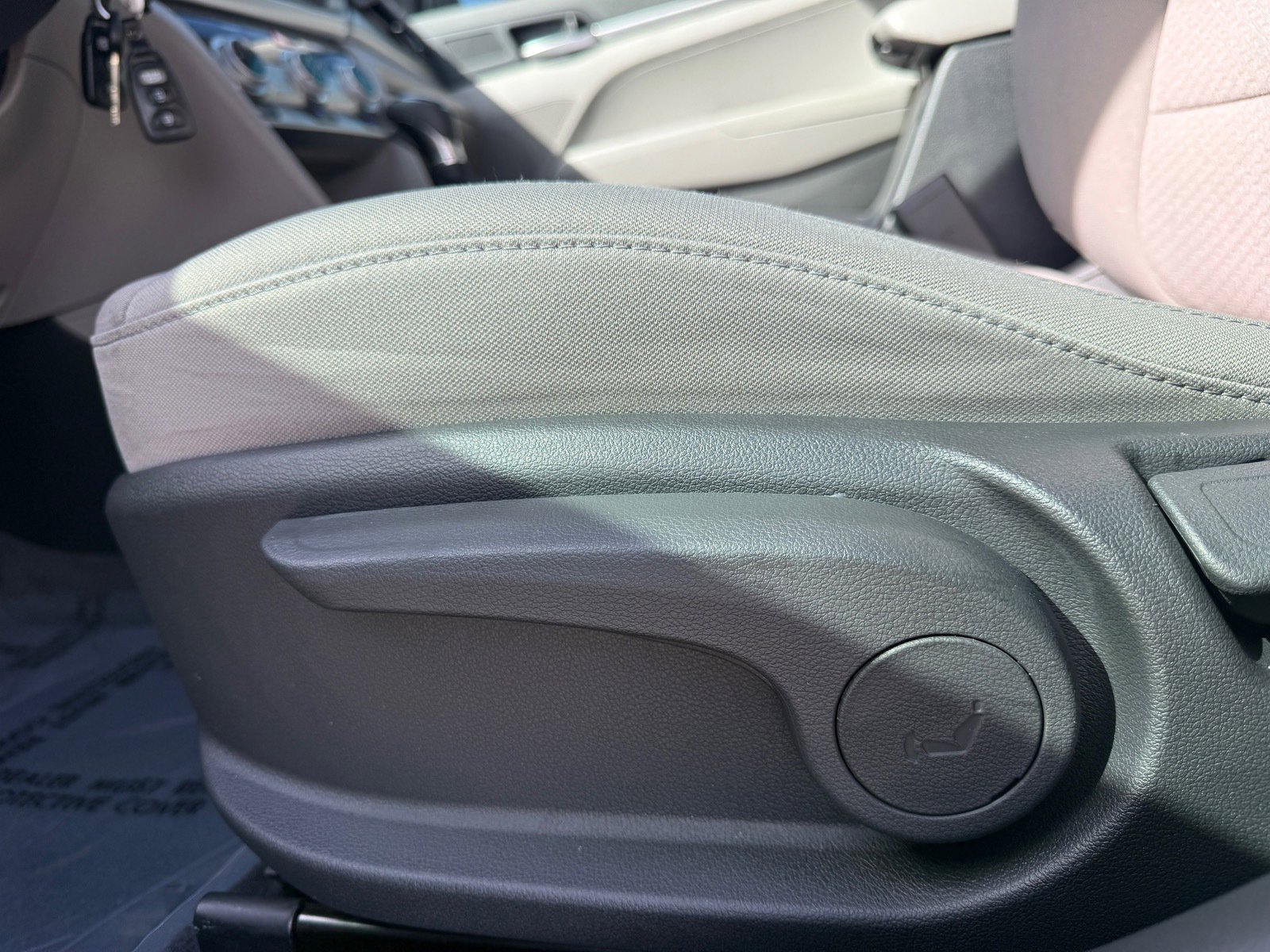 Used 2019 Hyundai Elantra SE image 21