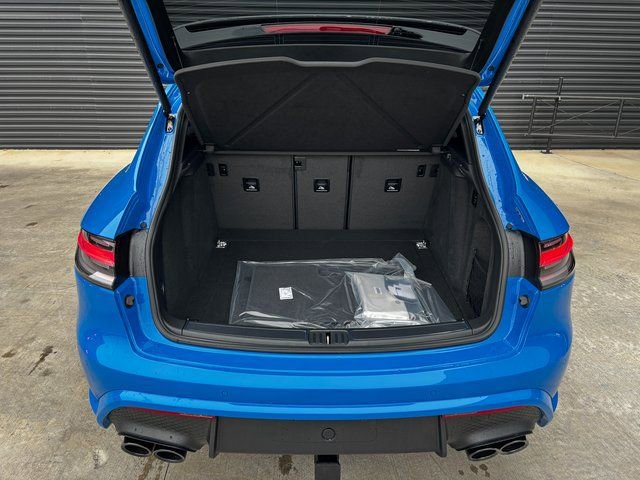New 2026 Porsche Macan GTS image 27