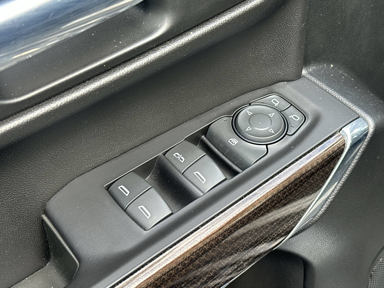 Used 2020 Chevrolet Silverado 1500 RST w/ All-Star Edition AWD/4WD image 15
