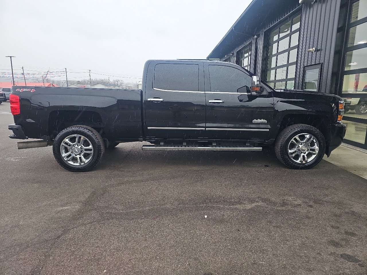 Used 2016 Chevrolet Silverado 2500 High Country w/ Duramax Plus Package image 32