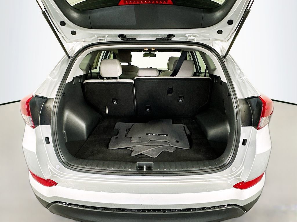 Used 2017 Hyundai Tucson SE image 23