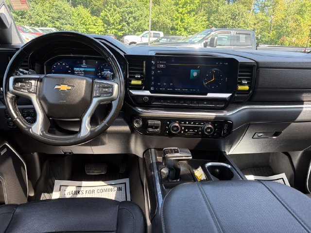 Used 2023 Chevrolet Silverado 1500 LTZ w/ LTZ Premium Package AWD/4WD image 15
