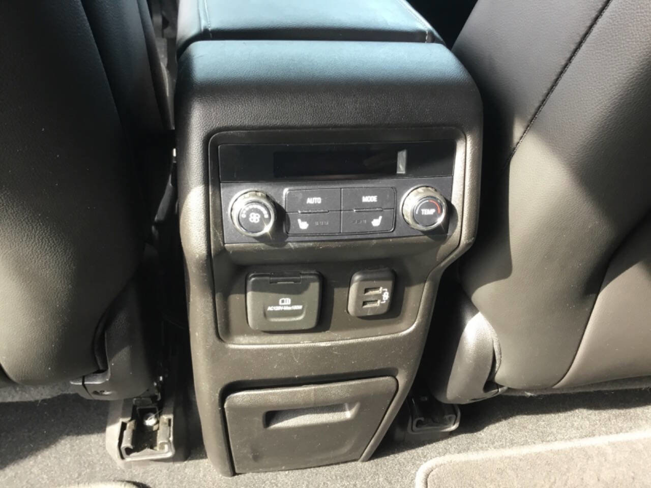 Used 2019 GMC Acadia Denali w/ Technology Package image 9